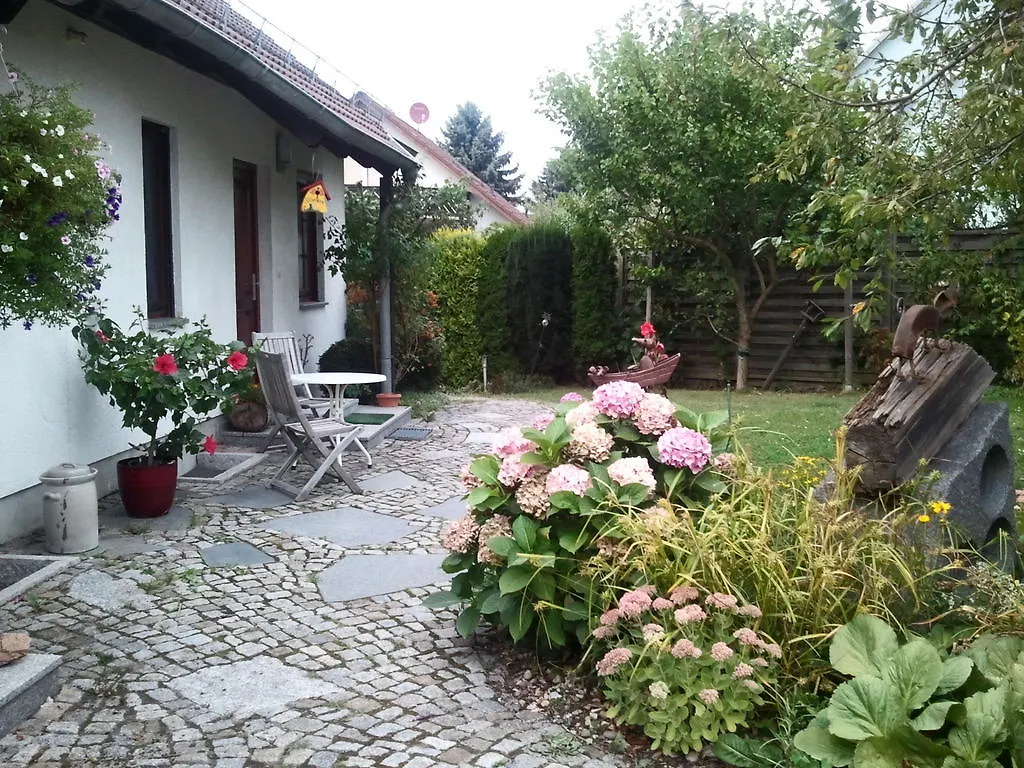 Ferienwohnung Sonne-Stadtrand Dresden Moritzburg Apartment